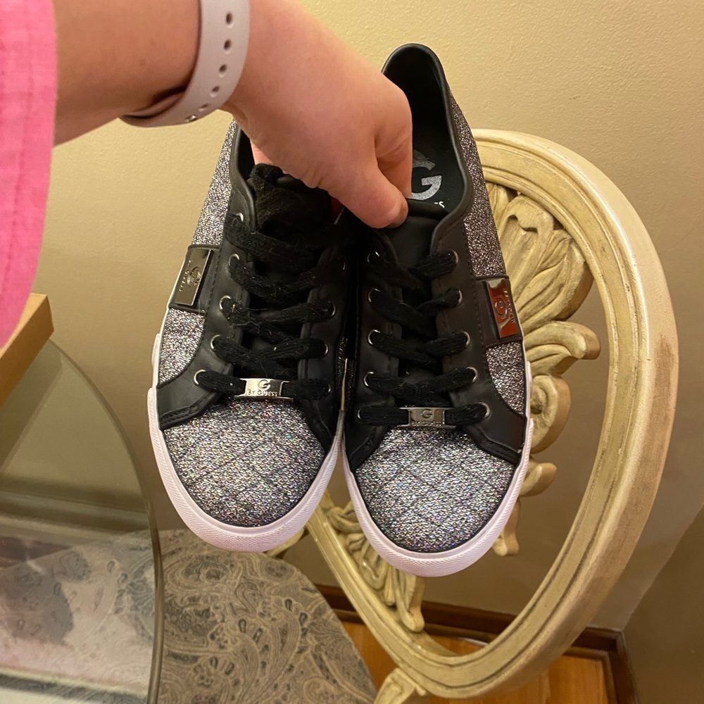 Guess tennis shoes